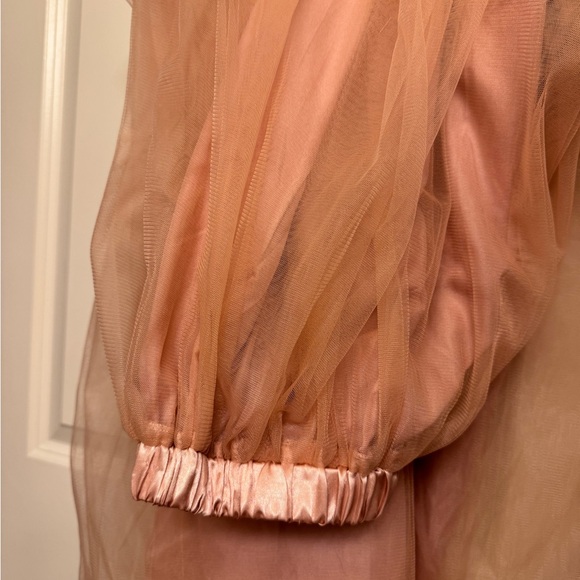 Elegant Peach Tulle Skirt - Picture 4 of 4